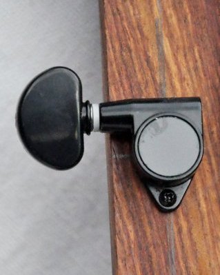 Clavijas mecánicas afi­nación para kora ngoni Negro